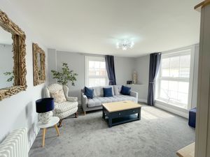 SYDNEY STREET- click for photo gallery